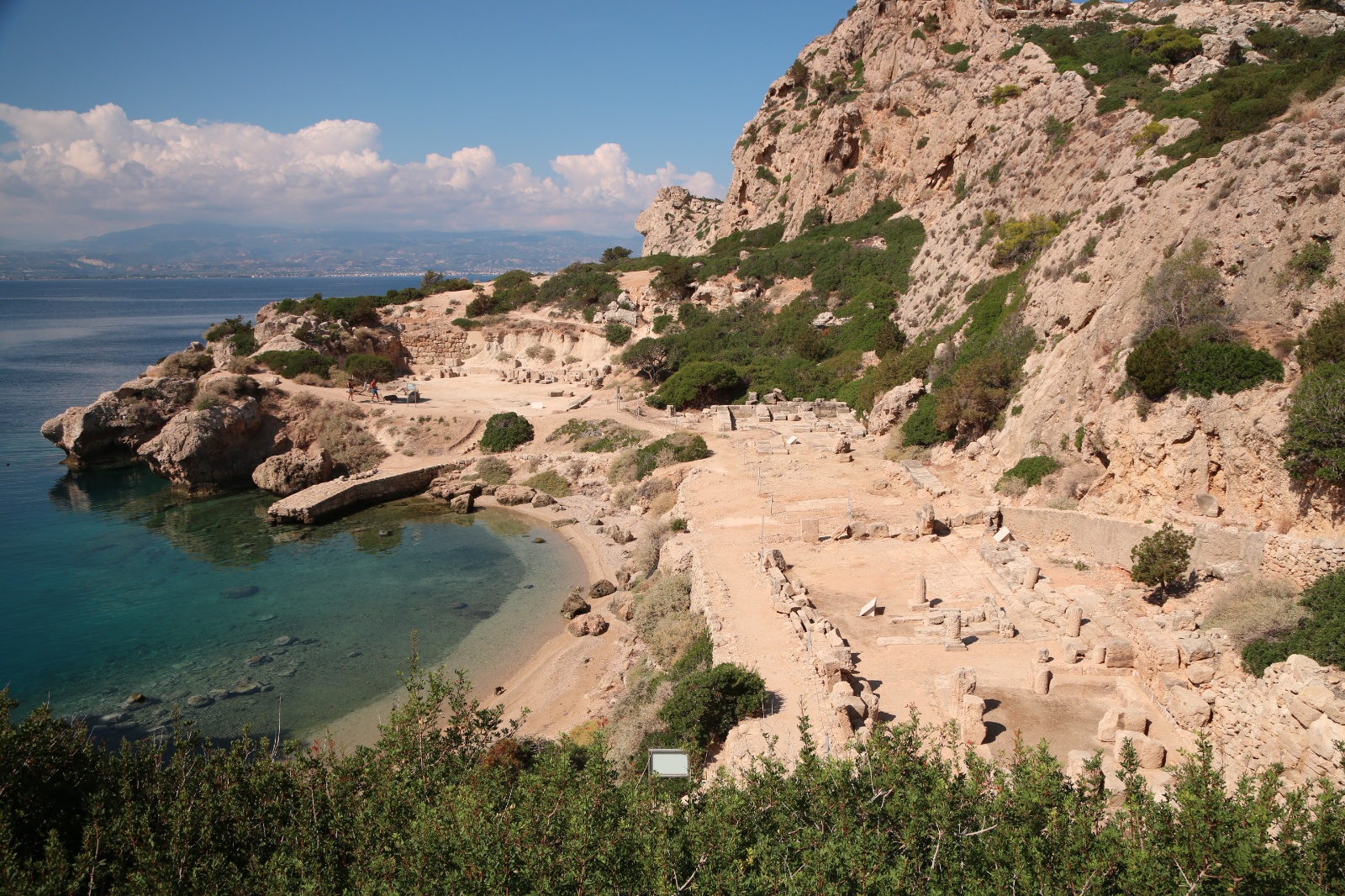 Heraion of Perachora, Temple of Hera