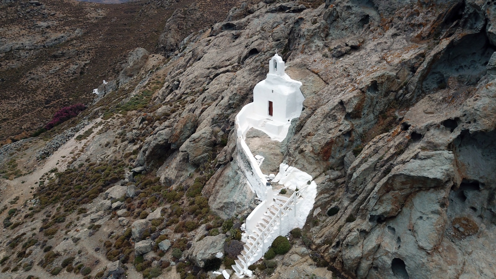 Theologaki, near chora
