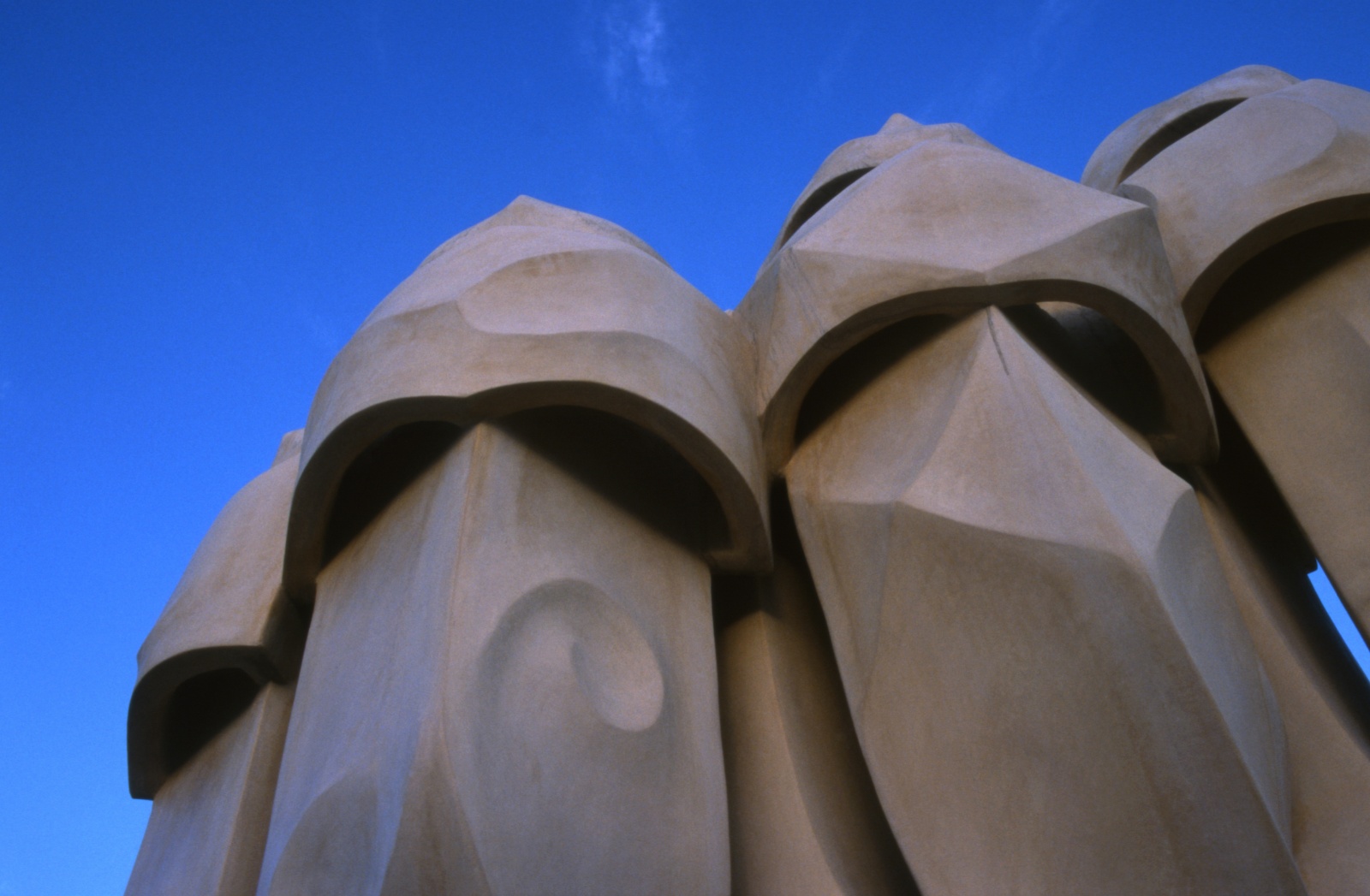 La Perdera. Chimney pots 1